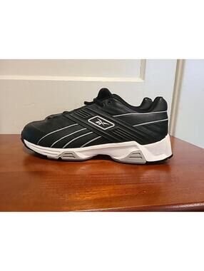 Reebok NOS Past Time Trainer Men's Baseball Shoe Black/White 18-77829 Size 11